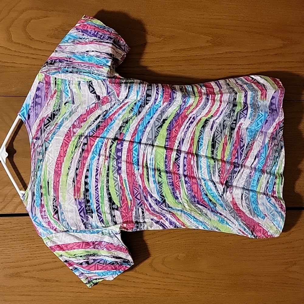 Scrub Top - Picture 2 of 3